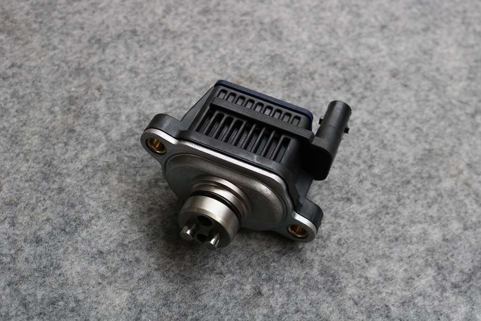 Audi A W A Rs F A K Q Fy Magnetventil M C Benzin Valve